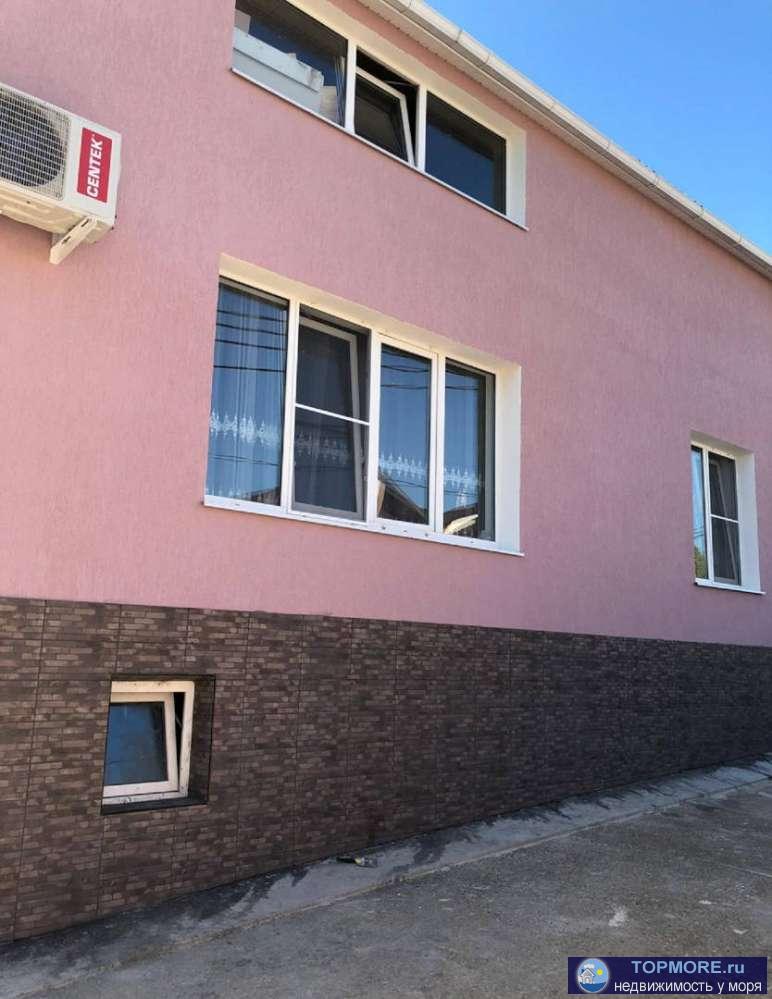 Добротный жилой дом в центре п.Черешня. В доме 2 этажа. На первом- 2 спальни, зал, просторная кухня, су. Второй этаж-... - 2