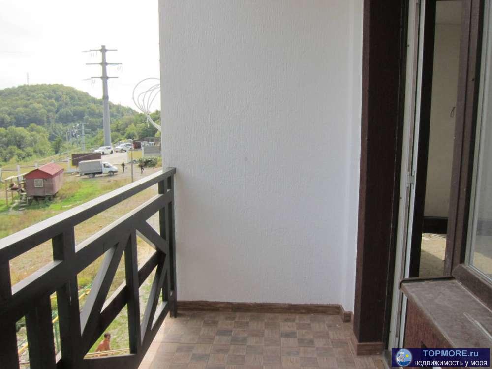 Продается коттедж с чистовой отделкой в закрытом коттеджном квартале по дороге на Красную поляну. Очень тихое,... - 2