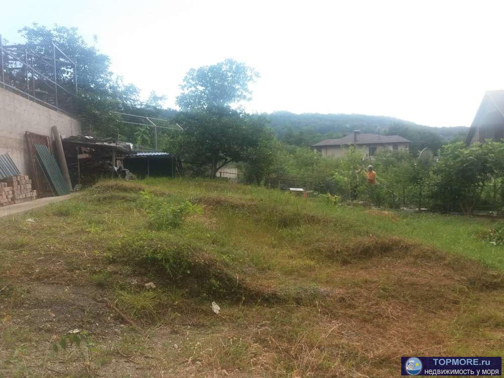 3-этажный дом расположен в живописном месте на въезде в Дагомыс со стороны центрального района Сочи. половина участка... - 1