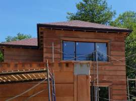 Просторный 2-х этажный дом, 200 м2. Удачная планировка. первый этаж...