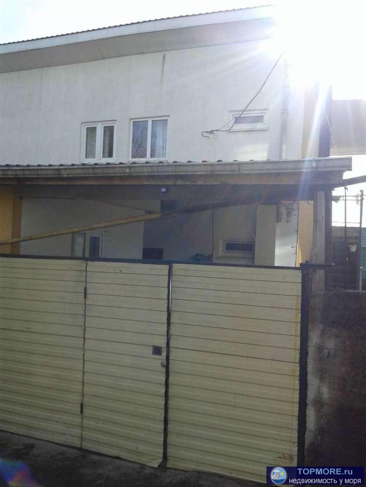 Продам гостевой дом в самом центре Сочи на Пионерской , 9 комнат , мебель ремонт 3 этажа , плодовый сад , бетон блок...