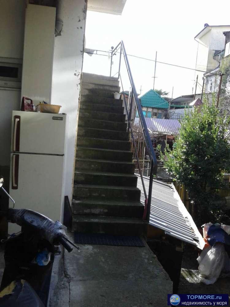 Продам гостевой дом в самом центре Сочи на Пионерской , 9 комнат , мебель ремонт 3 этажа , плодовый сад , бетон блок... - 1