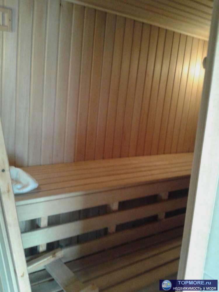 Продам гостевой дом в самом центре Сочи на Пионерской , 9 комнат , мебель ремонт 3 этажа , плодовый сад , бетон блок... - 2