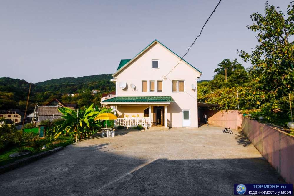 Продаю 3-х этажный дом, по ул.Абовяна, очень удобные подъездные пути-асфальтовая дорога. В доме выполнен очень...