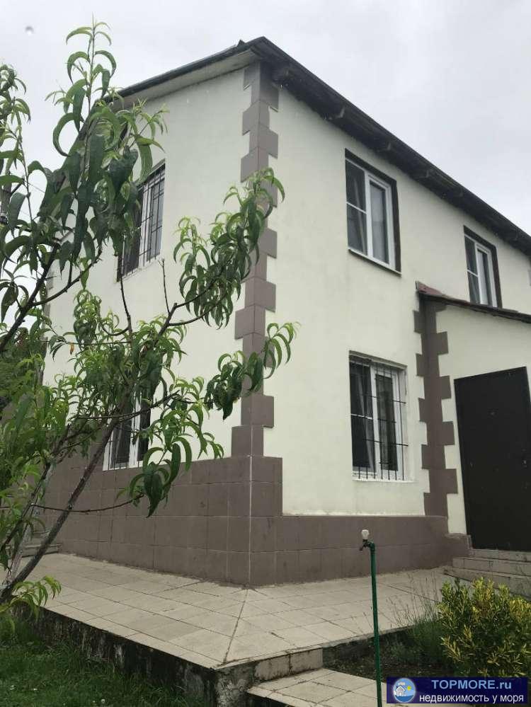 Вокруг дома - национальный парк. Чистейший воздух! Пение птиц! Журчание горной речки! Водопады! На придомовом участке...