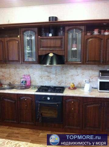 Продается одноэтажный просторный дом расположенный на земельном участке 8 соток. В доме три спальни, кухня-гостиная,... - 2