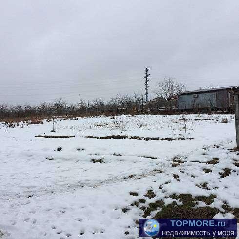 Продается 2-этажный дом на улице Алычевой в Адлере. Площадь - 153 кв.м. Коммуникации - свет, вода, газ, паровое... - 1