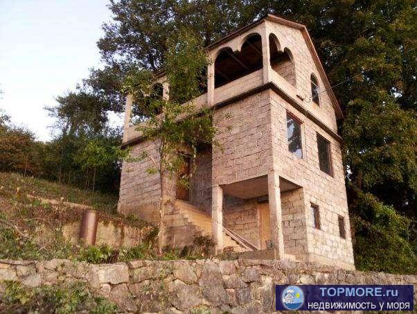 Поселок по пути на Красную Поляну. Поселок просто утопает в океане зелени, произрастающей вокруг поселка. Вы сможете...