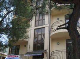 Пpoдaeтcя 2x комнатная квартирa 50 кв.м. в малoкваpтиpном домe 2011...