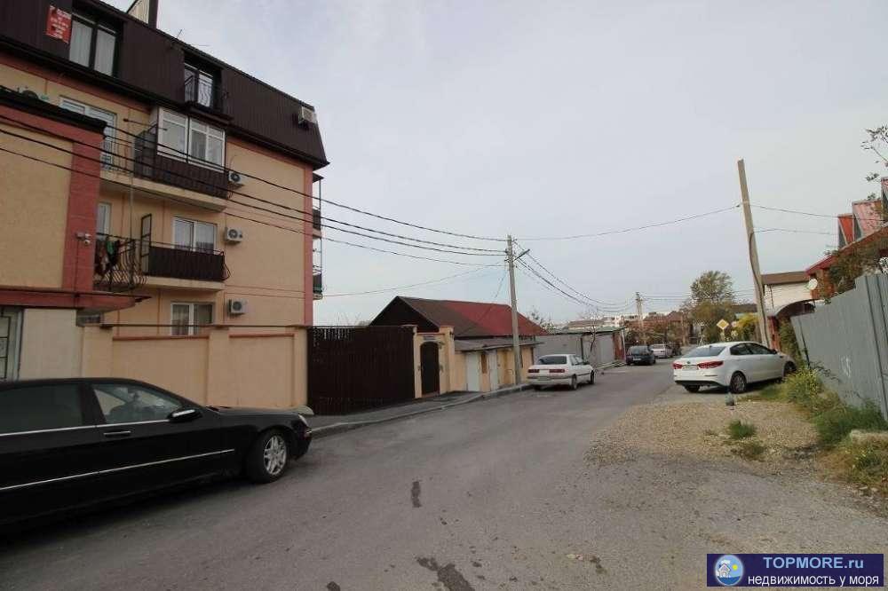 Продается двухкомнатная квартира в тихом районе. Квартира расположена в малоквартирном доме на 2 этаже 4-х этажного... - 2