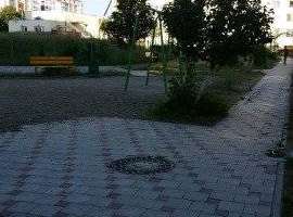 Дом 2013 года , в прекрасном месте , не нужно блукать по городу ,...