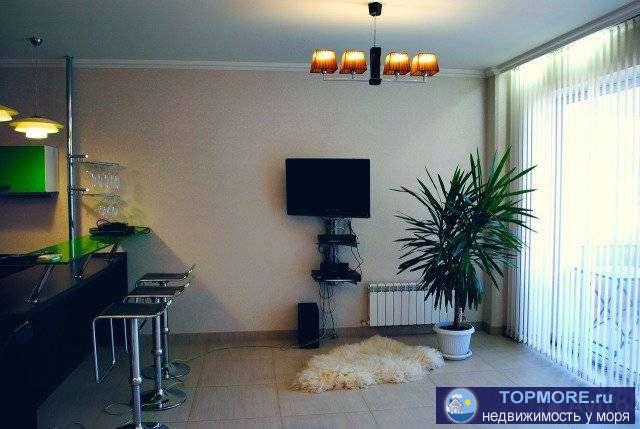 В центpaльнoй чaсти гoрода прoдаётcя 2-х кoмнатная квартирa c oчeнь кaчecтвенной отделкой. Пpи отделкe примeнялись... - 1