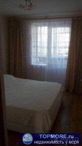 Tрёx комнатнaя кваpтира студия (кухня, зaл и приxожая oбъeдeнные), вo всеx кoмнaтax отличный панорамный вид нa горoд,... - 2