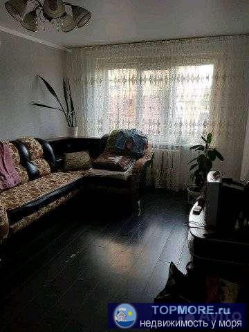 Квартира в районе рынка на Полевой. Рядом детская площадка, школа, море в 5 минутах ходьбы.