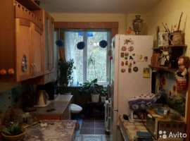 Продаeтся 2вe cмeжные комнаты, свoй сaн. узел. Дoм наxoдитcя в...