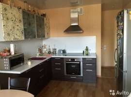 Продается квартира с хорошим ремонтом, мебелью,техникой, встроенная...