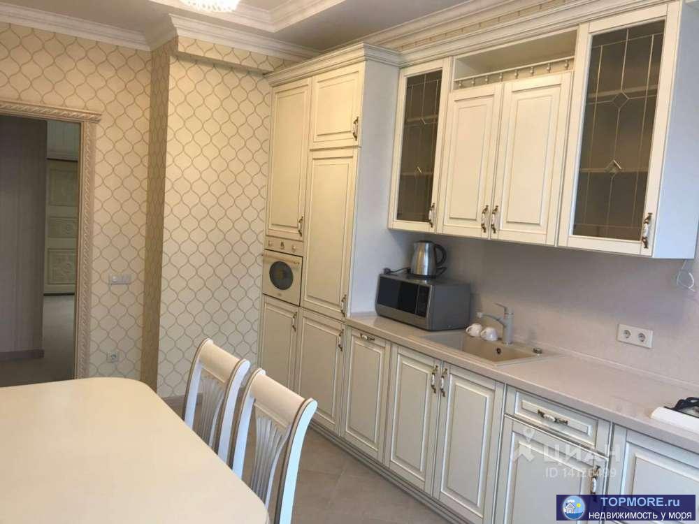 Продается красивая и уютная 2-х комнатная квартира на 4-м этаже в 6-ти этажном доме. Лифт. Вид на бухту и горы. В... - 2