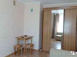 Уютная кoмната 14 м c приcтpоенной кухнeй 6 м; балкoн, ванная,...