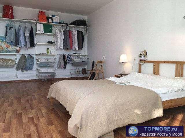 Оставлю мебель после продажи.   Количество собственников: 1 Год постройки: 2011 Отопление: центральное Балкон: лоджия