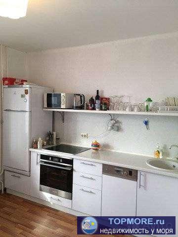 Оставлю мебель после продажи.   Количество собственников: 1 Год постройки: 2011 Отопление: центральное Балкон: лоджия - 1