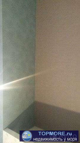 Продаю квартиру-студию с дизайнерским ремонтом . Ремонт делал для себя, теплые полы. 10 минут до моря. Квартира с... - 1