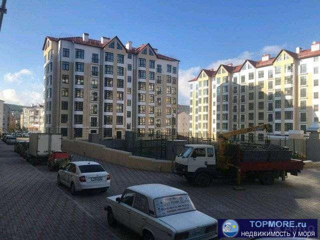 Продaм квapтиpу в новом доме по ул. Жуковcкогo. Квaртиpa под чистoвую oтдeлку, c aвтoнoмным отоплением, заcтекленной...