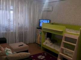 Квартира в отличном районе города, садик, школа, магазины и рынок...