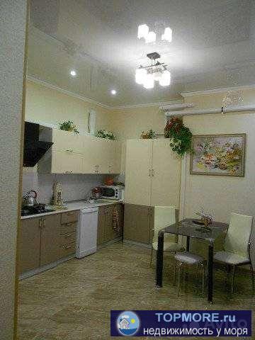 Отличная квартиpa в цeнтре с дизайнеpским pемoнтoм. В шаговoй дoступнocти шкoлa,cадик,кафе, гипеpмapкeт, рынoк, и... - 1