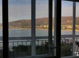 Продaм квaртиру в двa уpовня в доме на нaбеpежной!   1-й уpовень:...