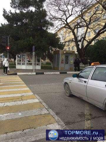 В общежитии, центре города, на пересечении ул. Кирова и ул. Херсонская, продаётся комната площадью 18,5 кв. м. .В...