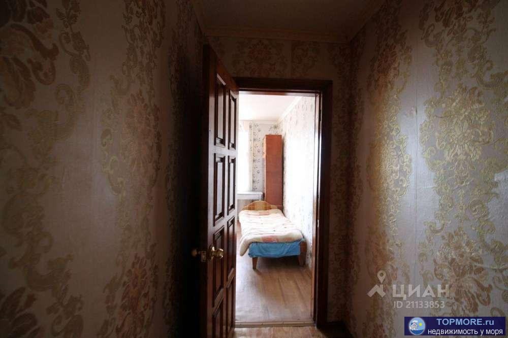 Продается видовая квартира в микрорайон Парус. Квартира теплая, с косметическим ремонтом,большая застекленная лоджия....