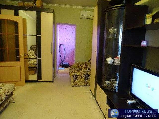 Продам квартиру или обменяю на большую площадь с доплатой.Ипотеку не предлагать.Торг  уместен. - 1