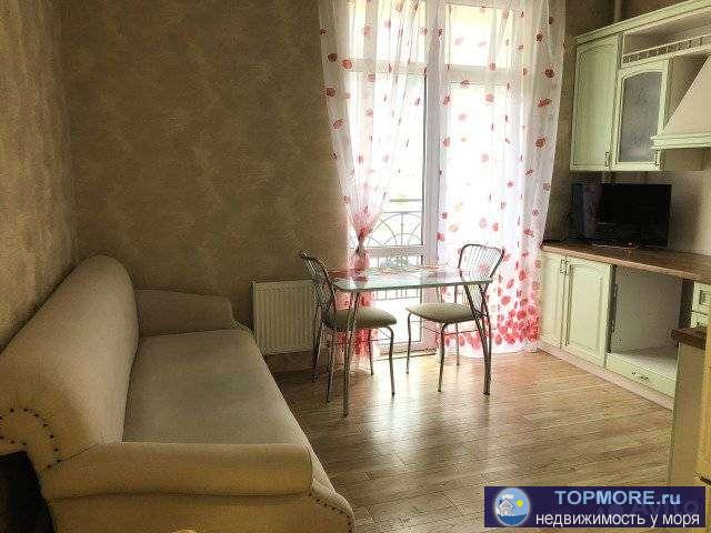 В квартире выполнен ремонт из дорогостоющих материалов. Дополнительные фото могу выслать по запросу. Продажа срочная....