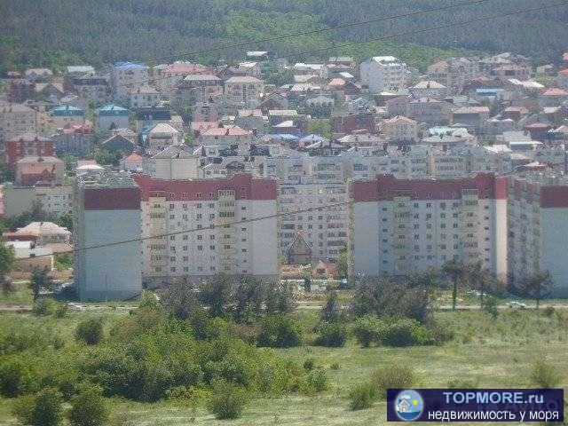 Продаю (собственник) трёхкомнатную квартиру. Комнаты светлые, тёплые, большая кухня, имеются балкон 5 кв.м. и не...