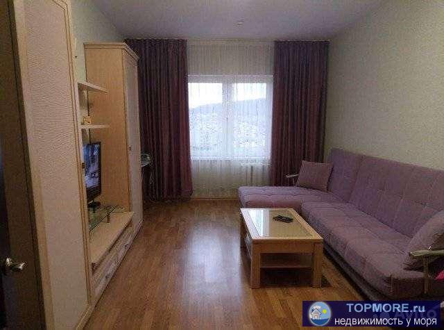 Продается квартира общей площадью 40,2 кв. м. в отличном состоянии на 9 этаже (10 этаж технический). Балкон...