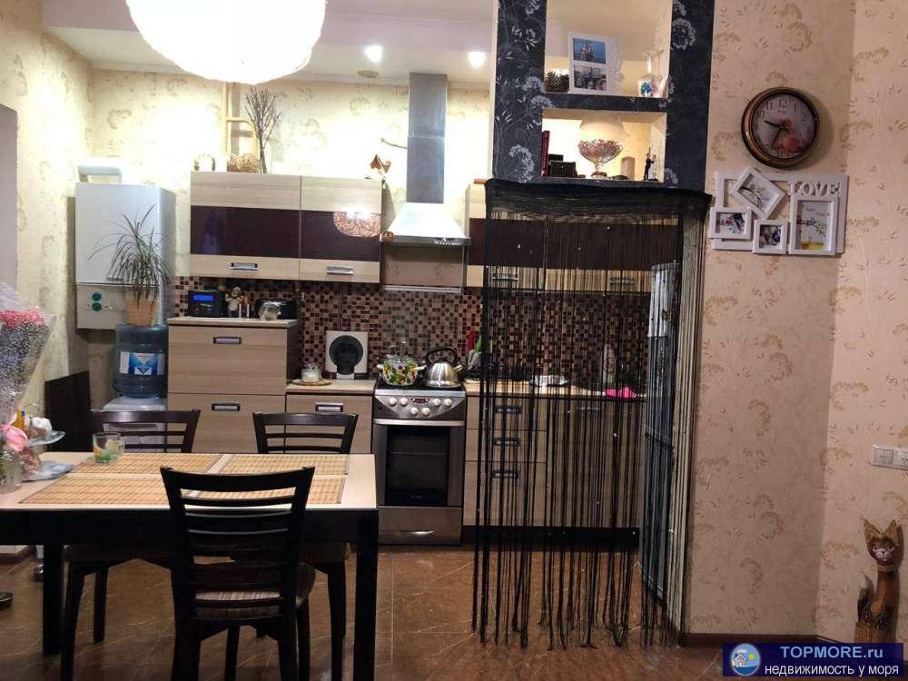 Квартира в хорошем состоянии . Евро двушка. Два балкона застеклены. Низкие коммунальные платежи. В доме один подъезд... - 1