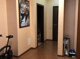 Квартира в хорошем состоянии . Евро двушка. Два балкона застеклены....