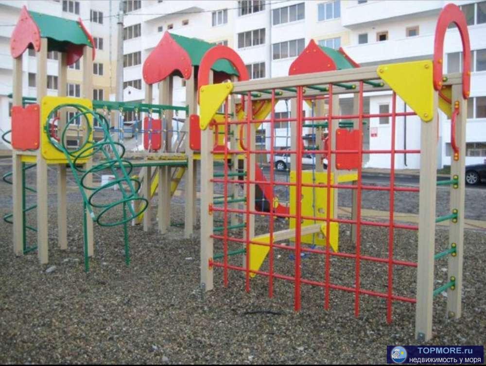 Геленджик обладает одной из крупнейших курортных зон на черноморском побережье. Более ста километров береговой линии... - 2