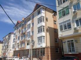 Жилой дом на ул. Прасковеевская, 13 в Геленджике представляет собой...