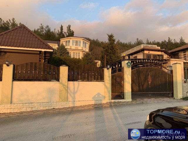 Если вы ищите место для отдыха и тела и духа ,тихий уголок ,то этот особняк вам подойдёт ,большой земельный участок... - 1