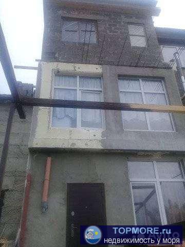 Продам жилой гараж, в три этажа 75 кВ.м. с собственным обгороженным двориком и тамбуром.Автономное отопление, Вода...