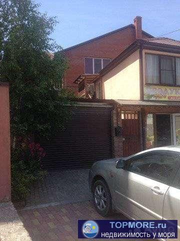 Хороший ремонт,камин,Сплиты. Есть отдельно построенное 2-Х этажное ком. Здание:1 эт. Ком...