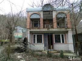 Продается земельныи участок 645 кв.м. с дачным домом (все в...