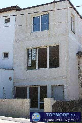Капитальный гараж, переделанный для проживания - 3 этажа, можно жить круглогодично - теплый.  До моря 1,3 км, рядом... - 2