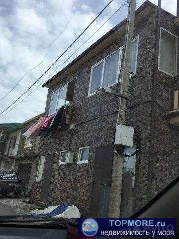 Продам 1 гараж,свет,вода,канализация,газ оплачен.цена за 1 гараж.торг уместен.3 этажа.