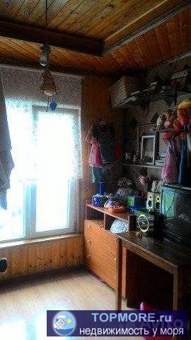 2х этажный дом, на первом этаже туалет с душем совмещенный, кухня и гостиная, второй этаж 2 комнаты и балкон .... - 2