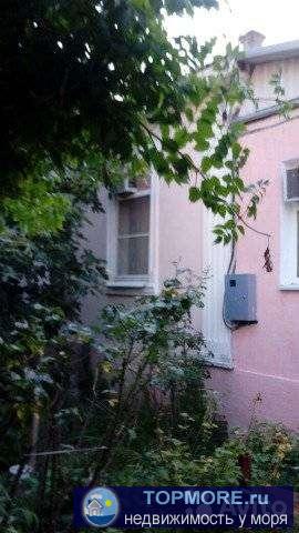 Продается 2/3 дома в центре г. Геленджика, дом 1961г. постройки, блочный, 3 комнаты, 2 ванные комнаты с с/у, все...