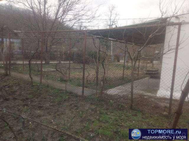 1/2 дома 30кв.м на участке 10 сотак, свет, вода, газ по меже. - 1