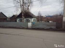 Продам дом в районе ш. Комсомолец! 2 комнаты + кухня. В огороде...