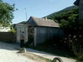 В доме 4 комнаты, косметический ремонт. Приезжайте смотритеТорг...